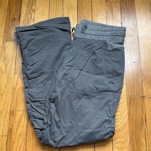 LIKE NEW!  Ivivva lined dance studio pants